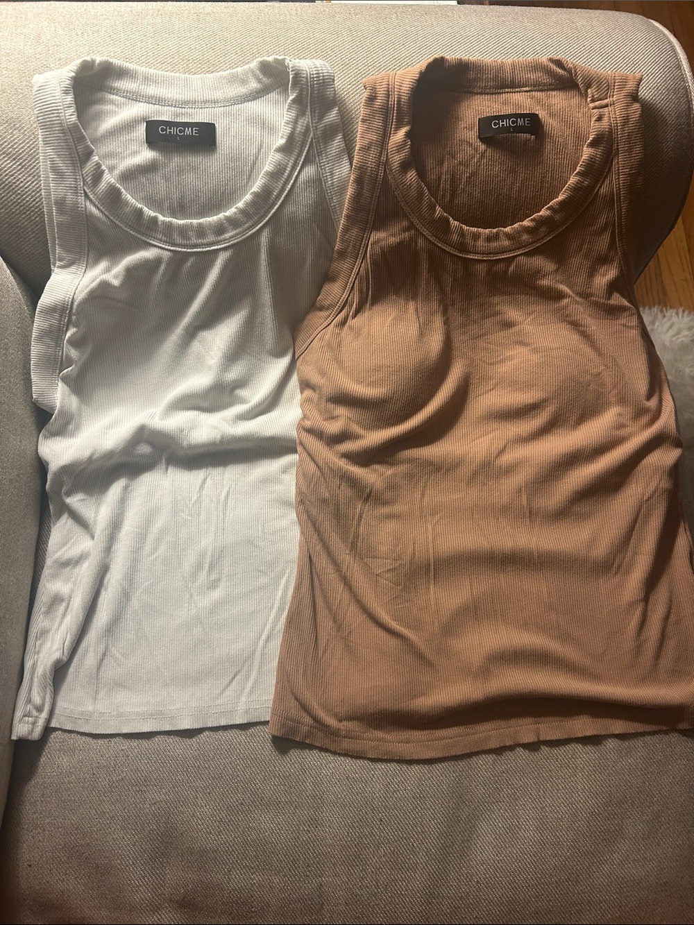 chic Ribbed built in bra Tank Tops in White and tan